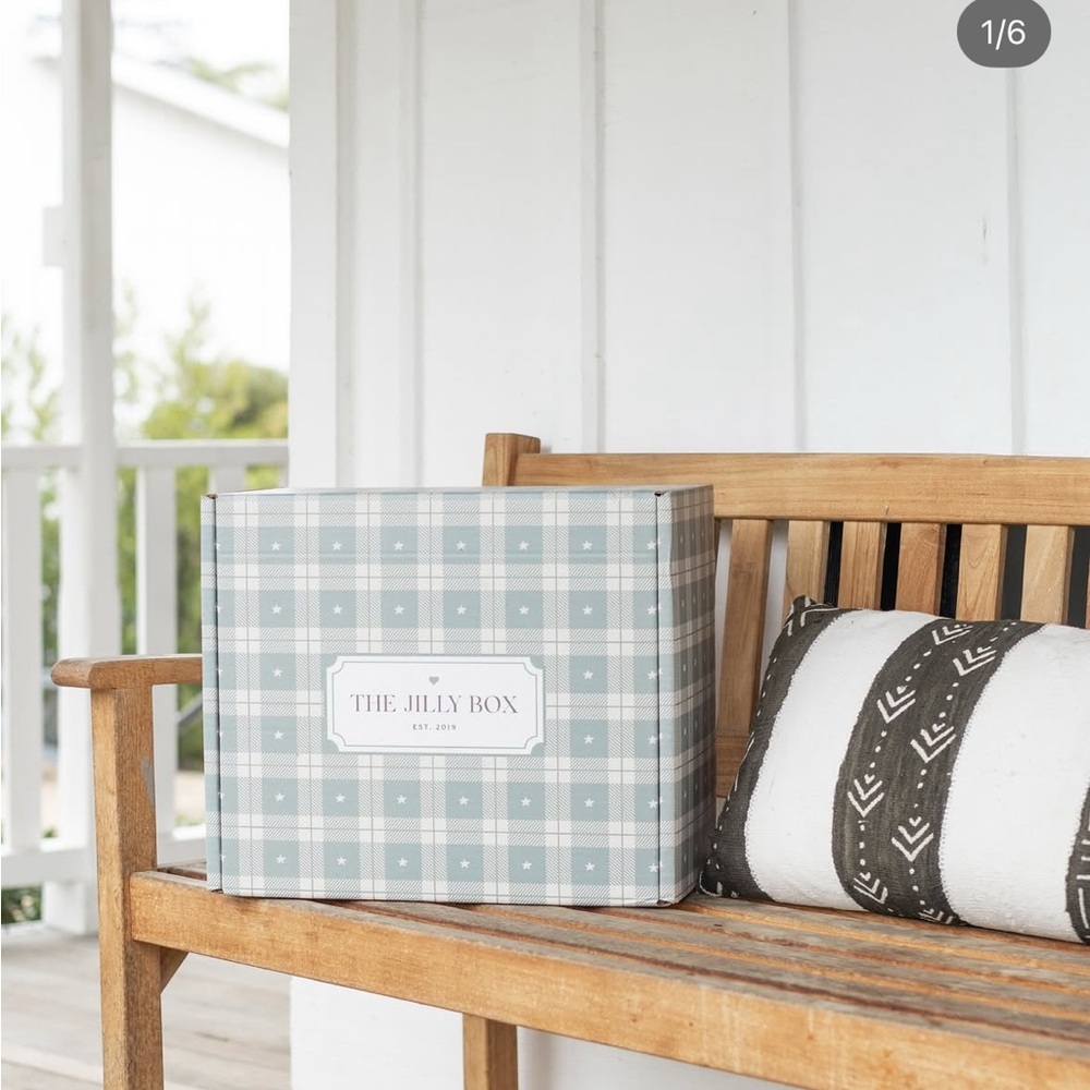 The Jilly Box Past Items!